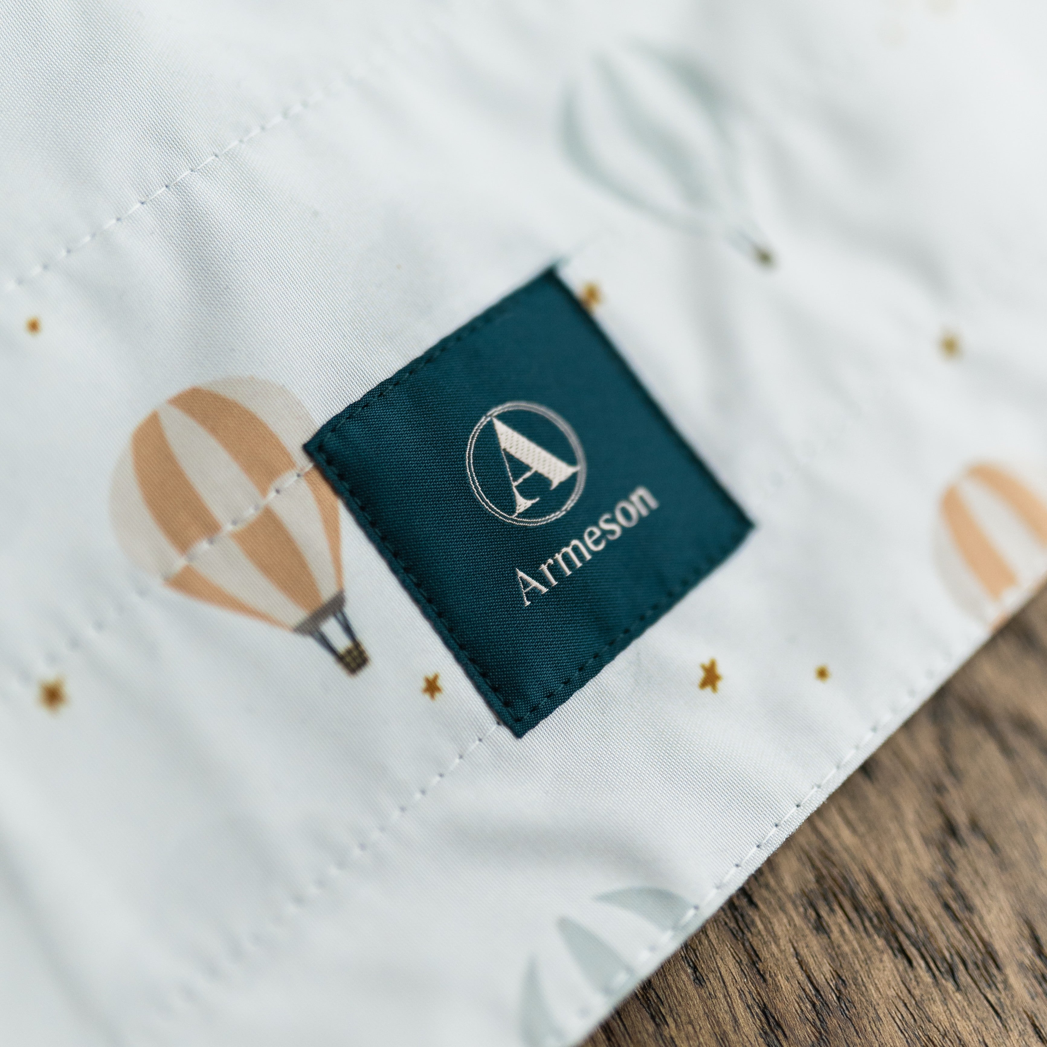 Armeson Portable Blackout Blind - Glide