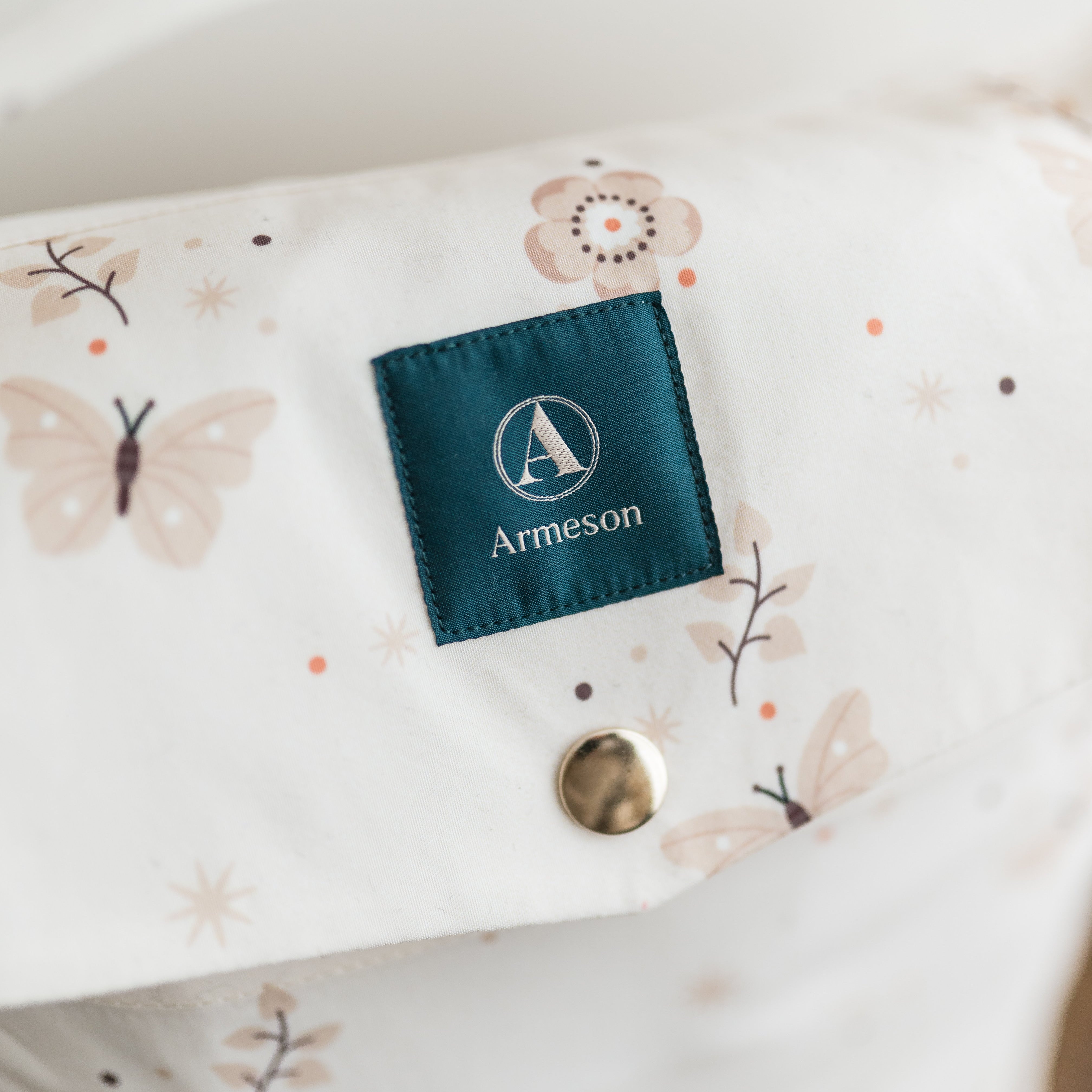 Armeson Portable Blackout Blind - Flutter