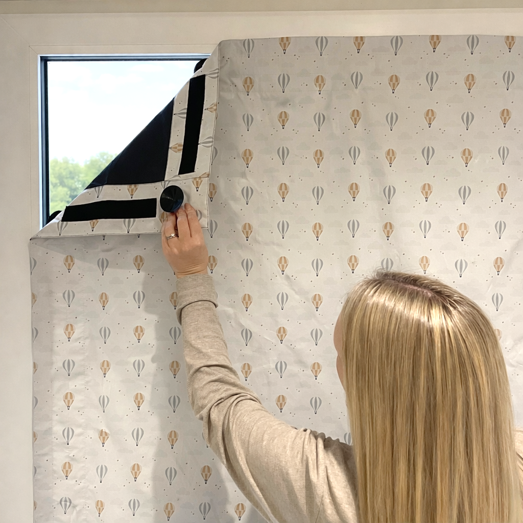 Armeson Portable Blackout Blind - Glide